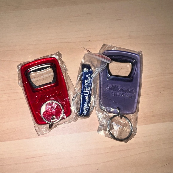 Set of 3 NIP Michelob Ultra & Ultra Amber Key Chain Bottle Openers - Picture 2 of 2